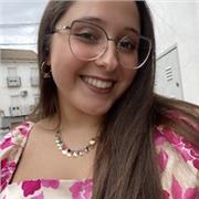 Soy estudiante de magisterio y con un grado superior en mediación comunicativa, ofrezco clases de refuerzo en primaria